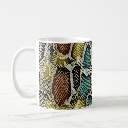Farbenfrohe Schlangenhaut: nahtloses Design. Kaffeetasse (Links)