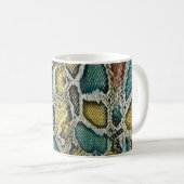 Farbenfrohe Schlangenhaut: nahtloses Design. Kaffeetasse (VorderseiteRechts)
