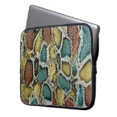 Farbenfrohe Schlangenhaut: nahtloses Design. Laptopschutzhülle (Vorderseite Links)