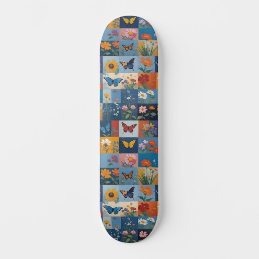 Farbenfrohe Schmetterlinge und Wildblumen Patchwor Skateboard (Vorderseite)