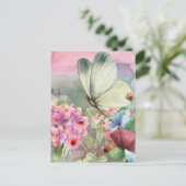 Farbenfrohe Schmetterlingsküsse unter Wildblumen Postkarte (Stehend Vorderseite)