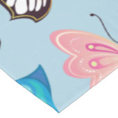 Farbenfrohe Schmetterlingsmuster Pastellblau Tischdecke (Schrägansicht)