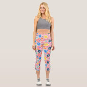 Farbenfrohe Schneeflocken im rosa Urlaubsmuster Capri Leggings (Vorderseite)