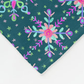 Farbenfrohe Schneeflocken in Dunkelblau Fleecedecke (Ecke)