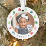 Farbenfrohe Schneeflocken Kinder 2 Fotos Name Weih Ornament<br><div class="desc">Dieses bunte Foto-Ornament besticht durch ein handgezeichnetes Schneeflocken-Rahmen in aquamarinem, rotem, kalk-grünem, rosa und mintenfarbenem Aqua. Einfach zu personalisieren, sowohl vorne als auch hinten! Sie können das gleiche Foto sowohl auf der Vorder- als auch auf der Rückseite verwenden, oder Sie können zwei verschiedene Fotos verwenden. Erschaffen Sie einen Schatz für...</div>