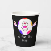 Farbenfrohe schwarz-weiße Fußball lustiges Gesicht Pappbecher (Vorderseite)