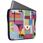 Farbenfrohe Skandinavier: fröhliches Muster Mix. Laptopschutzhülle (Vorne Rechts)