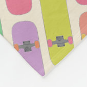 Farbenfrohe Skateboardmuster Fleecedecke (Ecke)