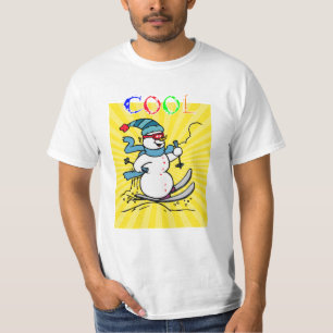 Farbenfrohe Snowman Skiing   niedlicher Schneemann T-Shirt