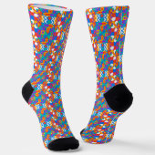 Farbenfrohe Socken mit einem lebendigen geometrisc (Gewinkelt)