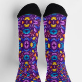 Farbenfrohe Socken mit kompliziertem, symmetrische (Oben)