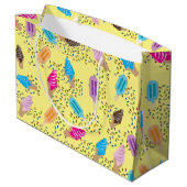 Farbenfrohe Sommereisenzüge Creme Muster Große Geschenktüte (Rückseite Schrägansicht)