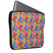 Farbenfrohe Sommerfrucht Muster auf Deep Blue Laptopschutzhülle (Vorne Rechts)
