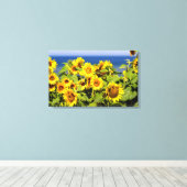 Farbenfrohe Sonnenblume in Blüte Leinwanddruck (Insitu (Holzboden))