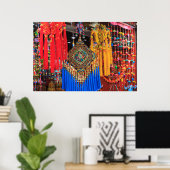 Farbenfrohe Souvenirs in einem Laden, China Poster (Heimbüro)