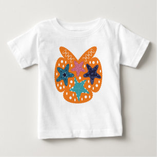 Farbenfrohe Starfische mit orangefarbenem Hintergr Baby T-shirt