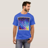 Farbenfrohe Sterne in blauem Himmel. Jetzt kaufen T-Shirt (Vorne ganz)