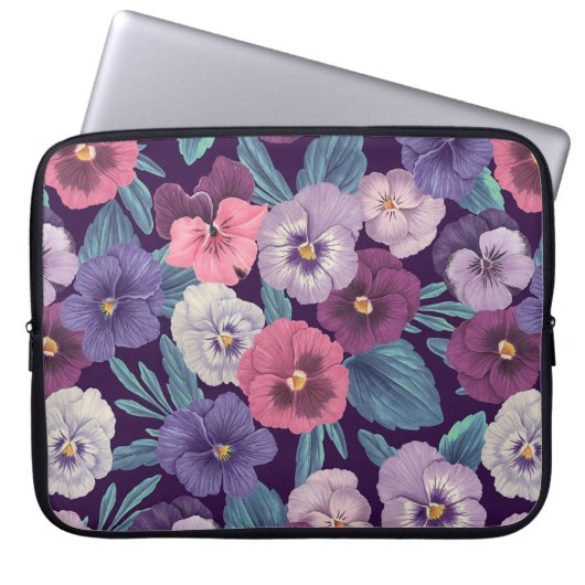 Farbenfrohe Stiefmütterchen auf tiefviolett Laptopschutzhülle (Vorderseite)