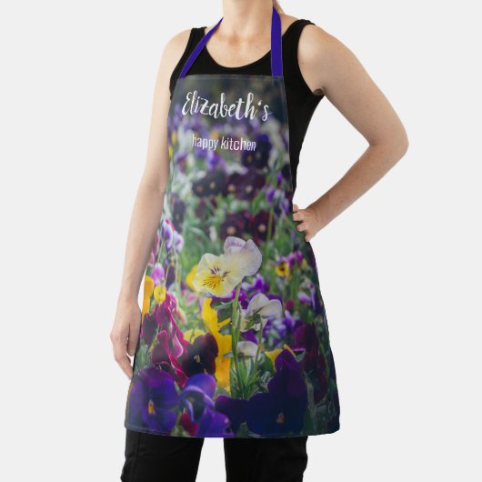 Farbenfrohe Stiefmütterchen im Garten Schürze (InSitu)