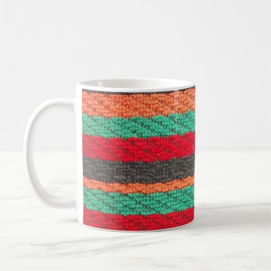 Farbenfrohe Strandhandtuchmarken Kaffeetasse (Links)