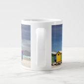 Farbenfrohe Strandhäuser | Muizenberg, Südafrika Jumbo-Tasse (Rückseite)