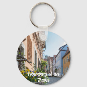 Farbenfrohe Straße in Rothenburg ob der Tauber Schlüsselanhänger
