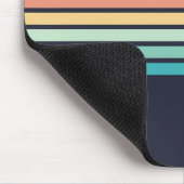 Farbenfrohe Streifen 70er 80er Retro Racing Streif Mousepad (Ecke)