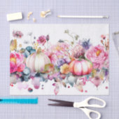 Farbenfrohe Sturzpumpen und Blume fallen Seidenpapier (Handwerk)