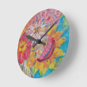 Farbenfrohe Suns von Lydias Art Sangria Runde Wanduhr (Winkel)