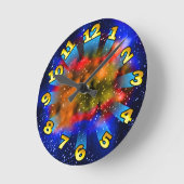 Farbenfrohe Supernova mit fliegenden Zahlen Runde Wanduhr (Winkel)