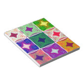 Farbenfrohe Tafel: Ein sternes Design Notizblock (angewinkelt)