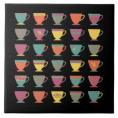 Farbenfrohe Teebecher, warmes Getränk, winterliche Fliese (Vorderseite)