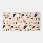 Farbenfrohe Terrazzo Formen Muster Schreibtischunterlage (Vorderseite)