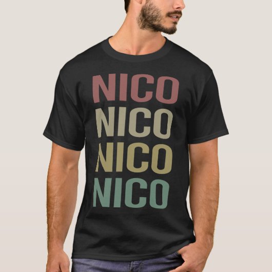 Farbenfrohe Textkunst - Name Nico T-Shirt (Vorderseite)