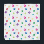 Farbenfrohe Tierpaw-Prints Kopftuch<br><div class="desc">Zeigen Sie,  wie viel Sie Tiere mit dieser niedlichen bunten Pfote gemustert bandana Liebe. Auch sieht phantastisch aus mit einem schwarzen Hintergrund. Wetten Sie,  dass Ihr Haustier es anziehen wird!</div>