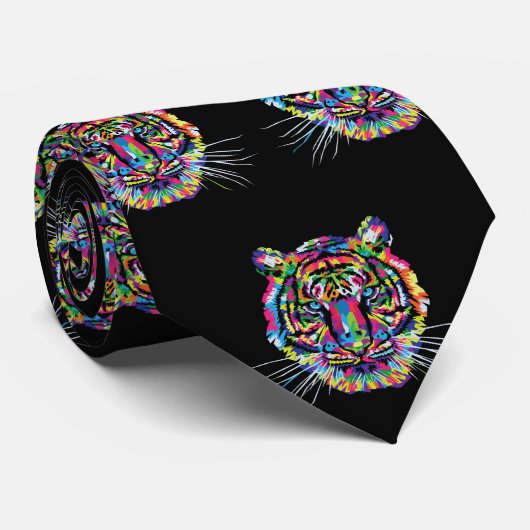 Farbenfrohe Tiger Kopf auf schwarzen Necktie Krawatte (Gerollt)