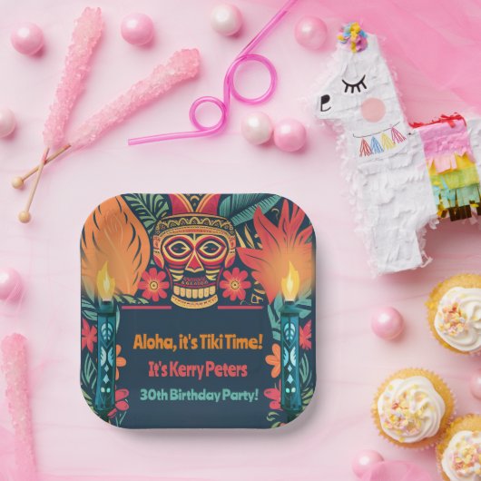 Farbenfrohe Tiki Luau Skull Backyard Birthday Part Pappteller (Party)