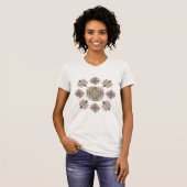 Farbenfrohe Tracera Muster T - Shirt (Vorne ganz)