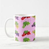 Farbenfrohe Traubenmuster im rosa Hintergrund Kaffeetasse (Links)