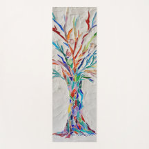 Farbenfrohe Tree Yoga Studio