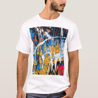 Farbenfrohe Tropffarbe: Graffiti-Wand. T-Shirt