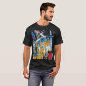 Farbenfrohe Tropffarbe: Graffiti-Wand. T-Shirt (Vorne ganz)