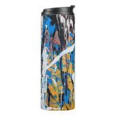 Farbenfrohe Tropffarbe: Graffiti-Wand. Thermosbecher (Nach links gedreht)