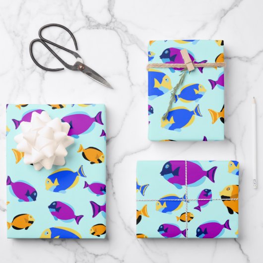Farbenfrohe tropische Fischmuster im Blauen Meer Geschenkpapier Set (Vorderseite)