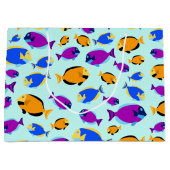 Farbenfrohe tropische Fischmuster im Blauen Meer Große Geschenktüte (Vorderseite)