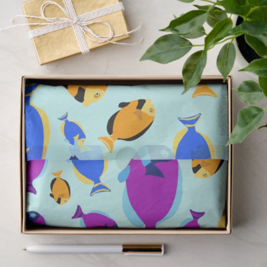 Farbenfrohe tropische Fischmuster im Blauen Meer Seidenpapier (Geschenk)
