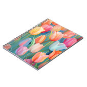 Farbenfrohe Tulips Art Pattern Notizblock (Linke Seite)