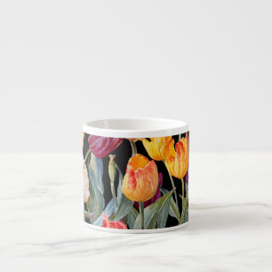 Farbenfrohe Tulpen, abgeschiedener schwarzer Hinte Espressotasse