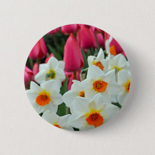Farbenfrohe Tulpen und Narzissen Garten Button