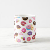 Farbenfrohe und geschmackvolle Donuts und Herz Kaffeetasse (Mittel)